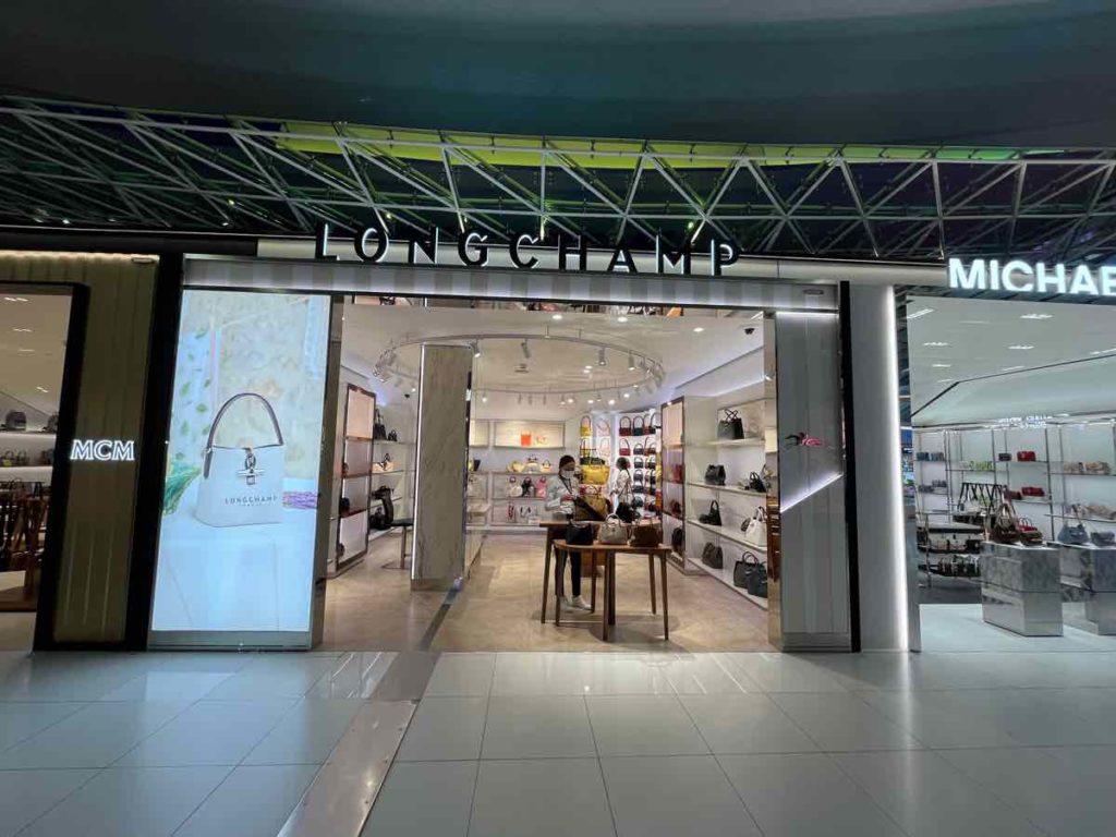 スワンナプーム国際空港　４階　店　ロンシャン
