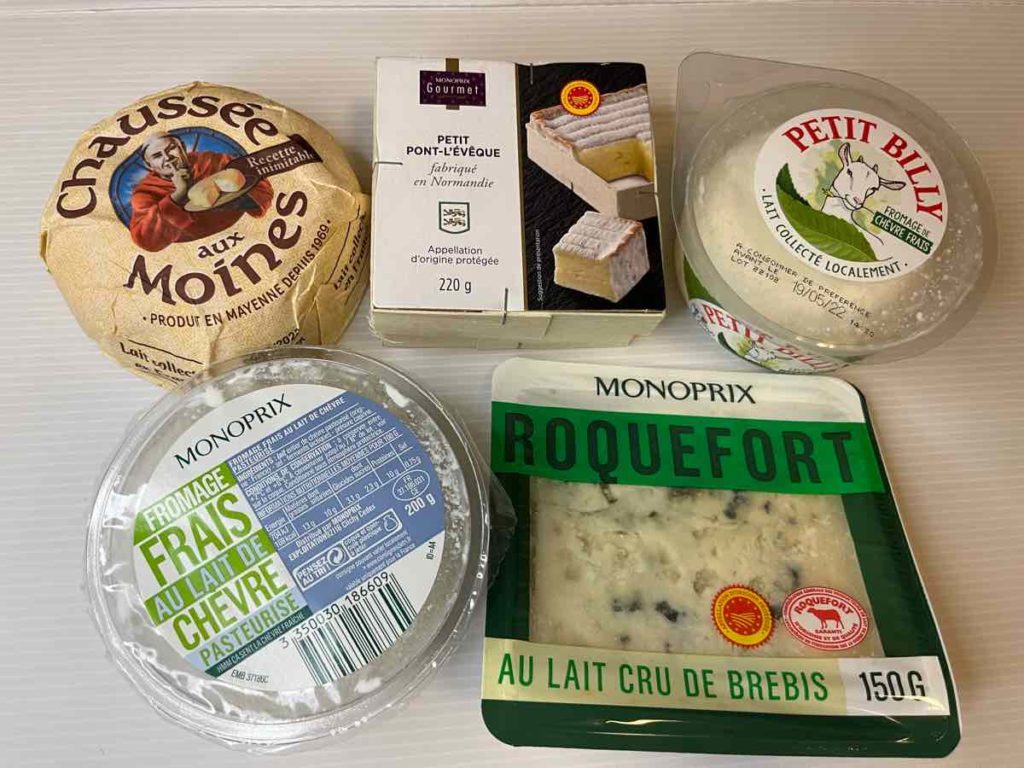 ブルーチーズ、ヤギのチーズ、カマンベールチーズ
５種類