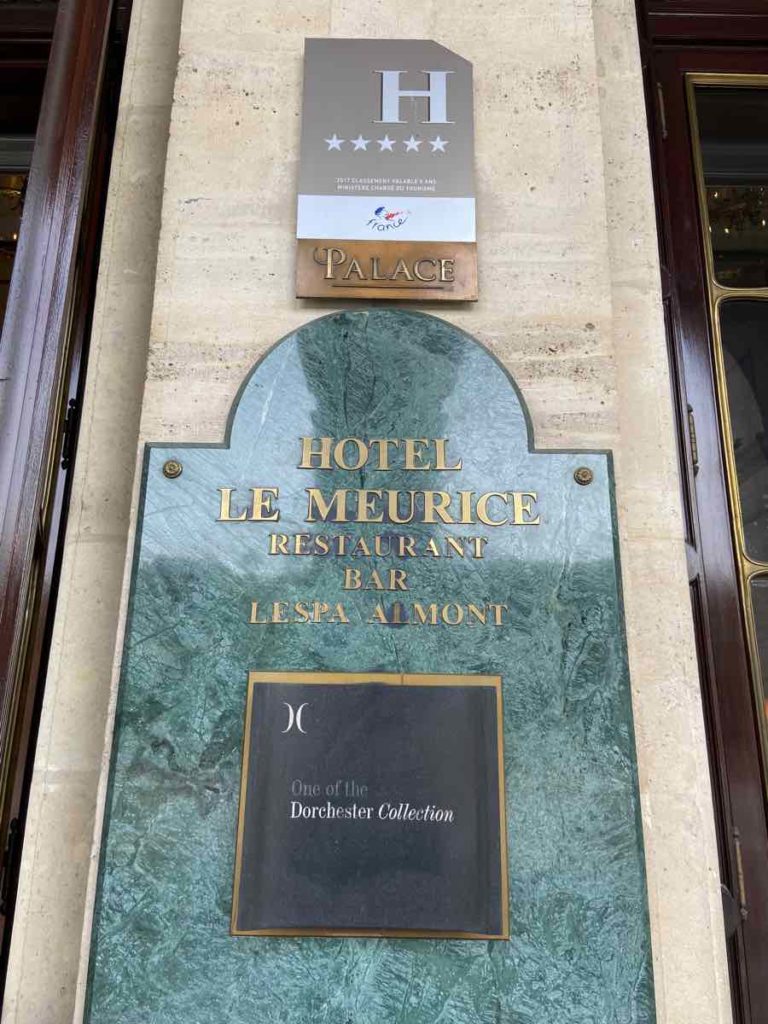 ル・ムーリス　PALACE（5つ星ホテル）の表示