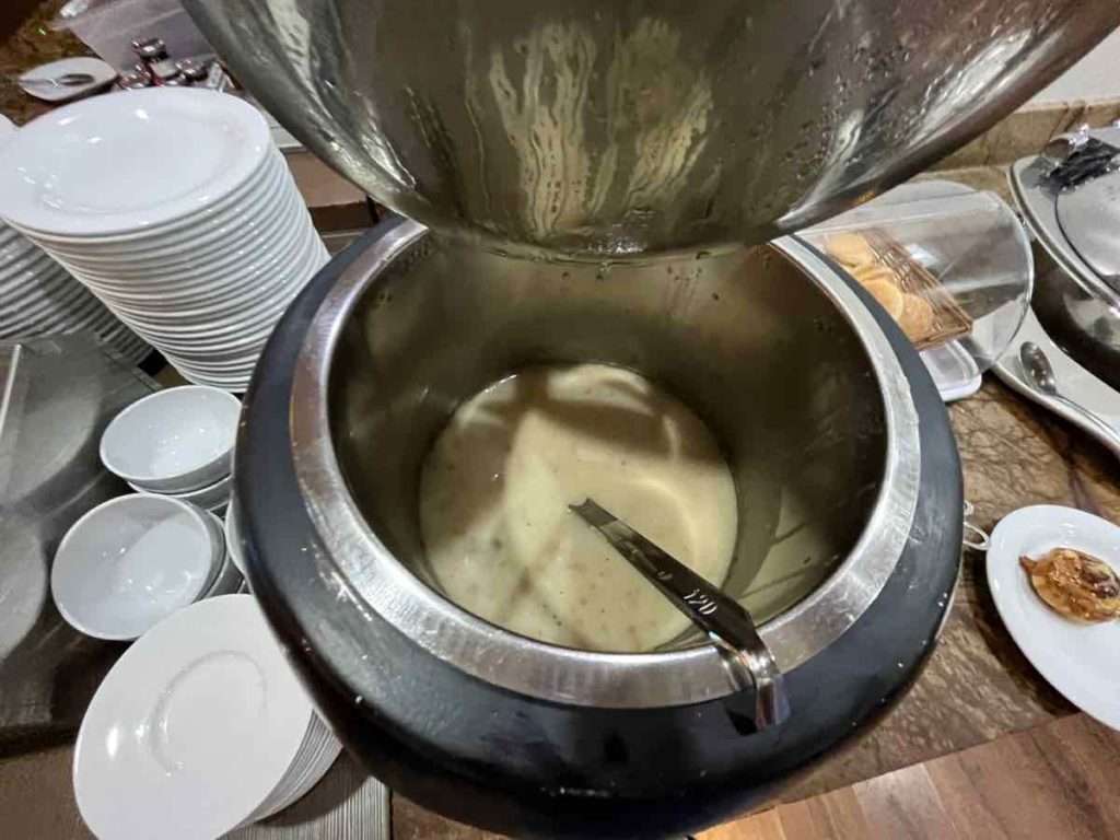 ホットミールのクリームマッシュルームスープ