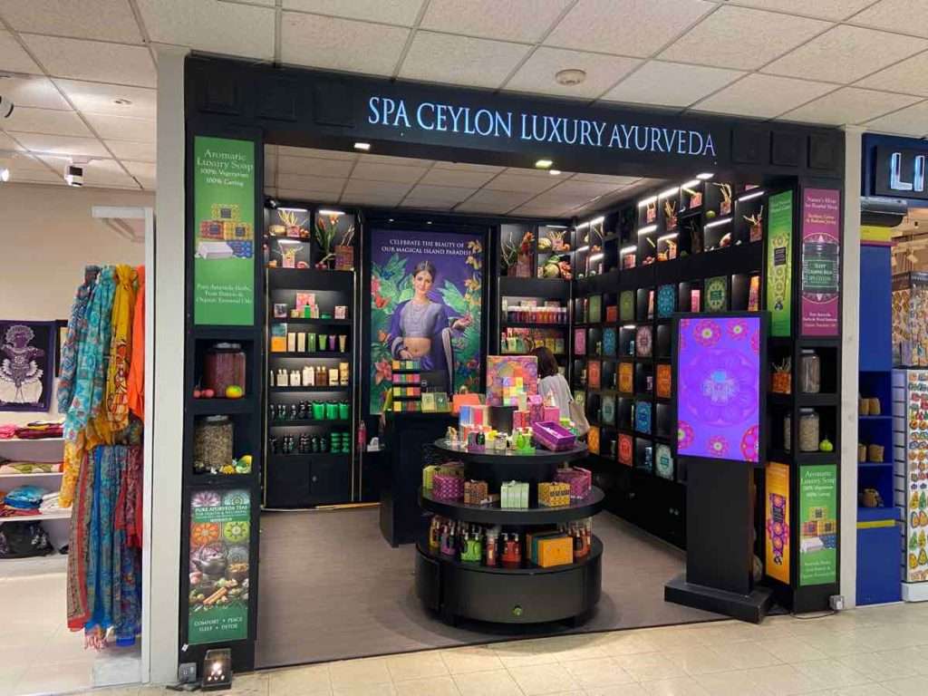 スリランカのコロンボ空港内にある免税店のspa ceylon 