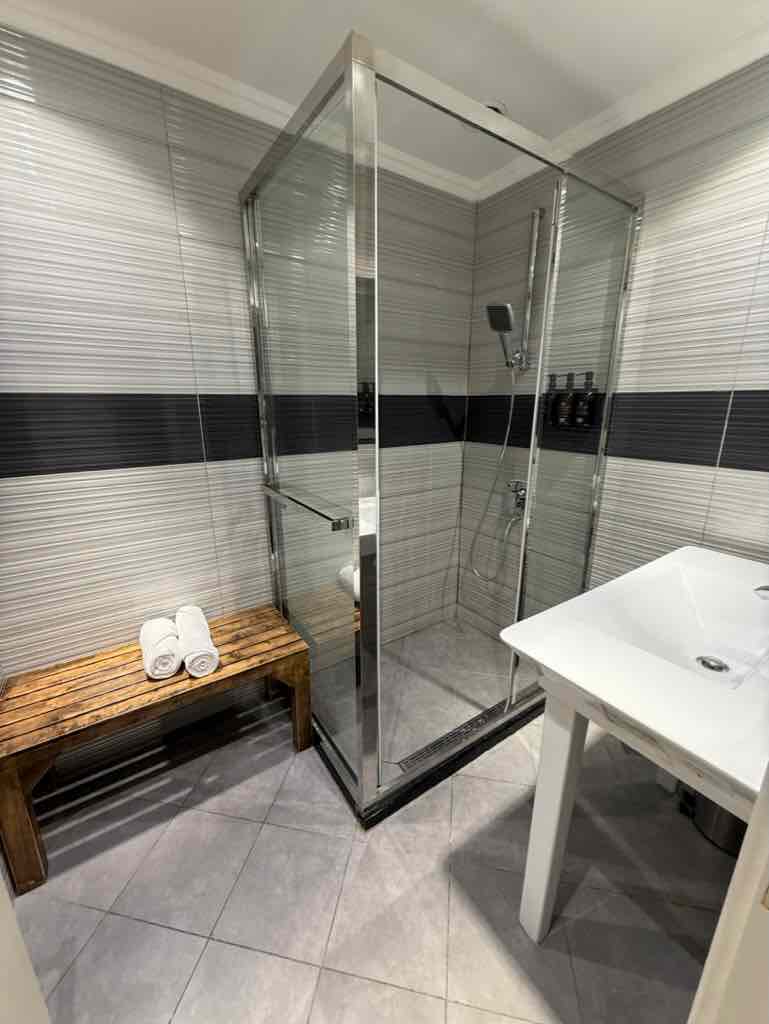 sleep 'n flyの清潔なシャワールーム