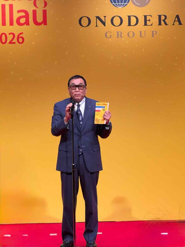 スピーチする幻冬舎の代表取締役、見城 徹社長